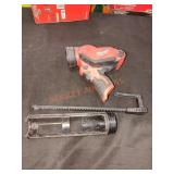 Milwaukee M12 10oz. Caulk and Adhesive Gun