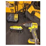 DeWalt 20V 1/2" Drill/Driver Kit