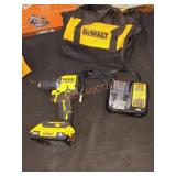DeWalt 20V 1/2" Drill/Driver Kit