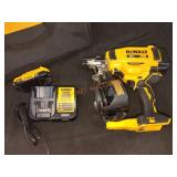 DeWalt 20V Roofing Nailer Kit
