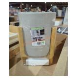 8.8" planter with stand