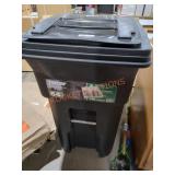 Toter 64 Gallon Garbage Can With wheels