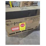 Wall mounted range hood