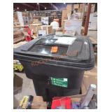 Toter garbage can on wheels