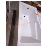 Swiss Madison Claire 60" Soaking BathTub