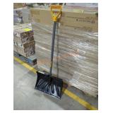 1 True Temper snow shovel
