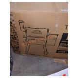 Traeger Pro 575 Wifi Pellet Grill and Smoker in