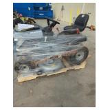 Murray MT100 42" Gas Lawn Tractor