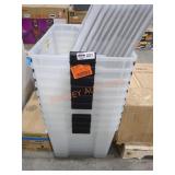 10 totes 74 QT with lids, Clear, one is broken