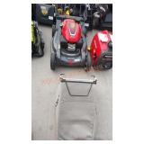Honda Versamow HRX217 Gas Lawnmower