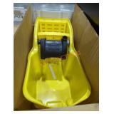 Rubbermaid tandem bucket