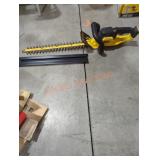 DeWalt 20V 22" Hedge Trimmer