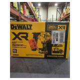 DeWalt 20v MAX Brushless 18Ga Brad Nailer Kit
