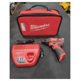 Milwaukee M12 Screwdriver Kit