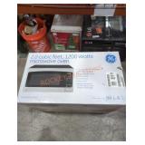 GE 2.0 cu. Ft. Microwave Oven