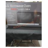 LG Microwave Oven 1.5 cu. Ft./1200W