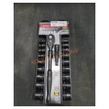 Husky 20pc Ratchet and Universal Socket Set
