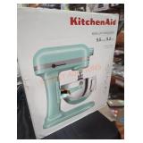 Kitchen Aid bowl-lift stand mixer