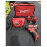 Milwaukee M12 Screwdriver Kit
