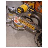 DeWalt 12" Sliding Compound Miter Saw