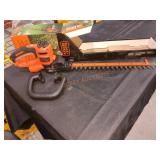 Black+ Decker Corded 20" Hedge Trimmer