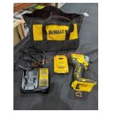 DeWalt 20v Brushless 1/4" Impact Driver Kit