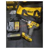 DeWalt 20v MAX Brushless 1/4" Impact Driver Kit