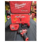 Milwaukee M12 1/2" Drill Driver Kit