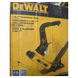 DeWalt 2-N-1 Flooring Tool