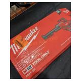 Milwaukee 10oz Caulk Adhesive Gun