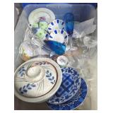 Miscellaneous Dish Ware Tote Lot