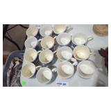 Vintage Chinese Style Blue and White Mugs