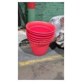 6-15in round plastic planters