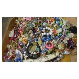 Costume jewelry tray lot