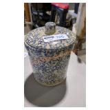 Roseville, Ohio spongeware canister