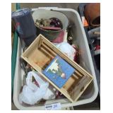 Christmas Decor Tote Lot