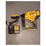 DeWalt 20v 18Ga Narrow Crown Stapler Kit