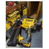 DeWalt 20v 21ï¿½ plastic collated framing nailer