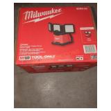 Milwaukee M18 Rover Flood Light, Triple Panel,