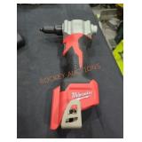 Milwaukee M12 rivet tool