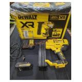 DeWalt 20V 18GA Brad Nailer Kit
