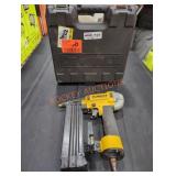 DeWalt Pneumatic 18GA Brad Nailer