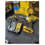 DeWalt 20v 1/4" impact driver kit