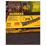 DeWalt 21ï¿½ Round Head Framing Nailer