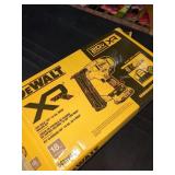 DeWalt 18GA Brad Nailer Kit