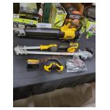 DeWalt 20V Trimmer + Blower Kit