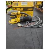 DeWalt Corded 5" Random Orbit Sander