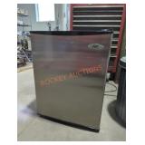 SPT 2.5 cu ft Mini Fridge