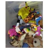 Miscellaneous Stuffed Animals Tote Lot