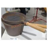 Cast Iron Pot & Pan